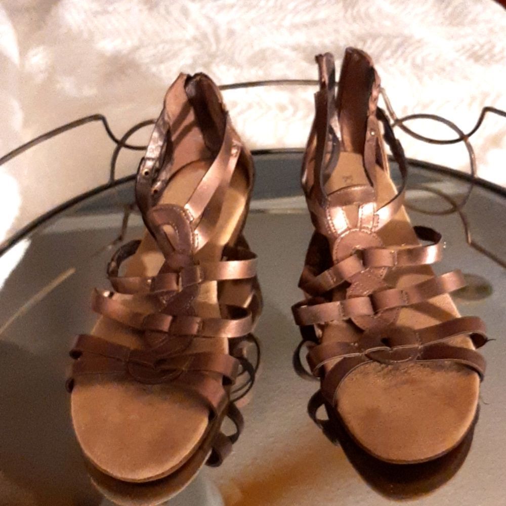 Bare Traps Copper Sandals Zip Backs 10 M